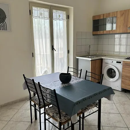 Be My Guest - 1 Apartment *